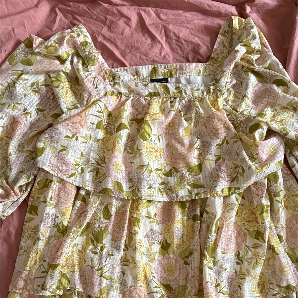 Who What Wear Green and Cream Floral Top